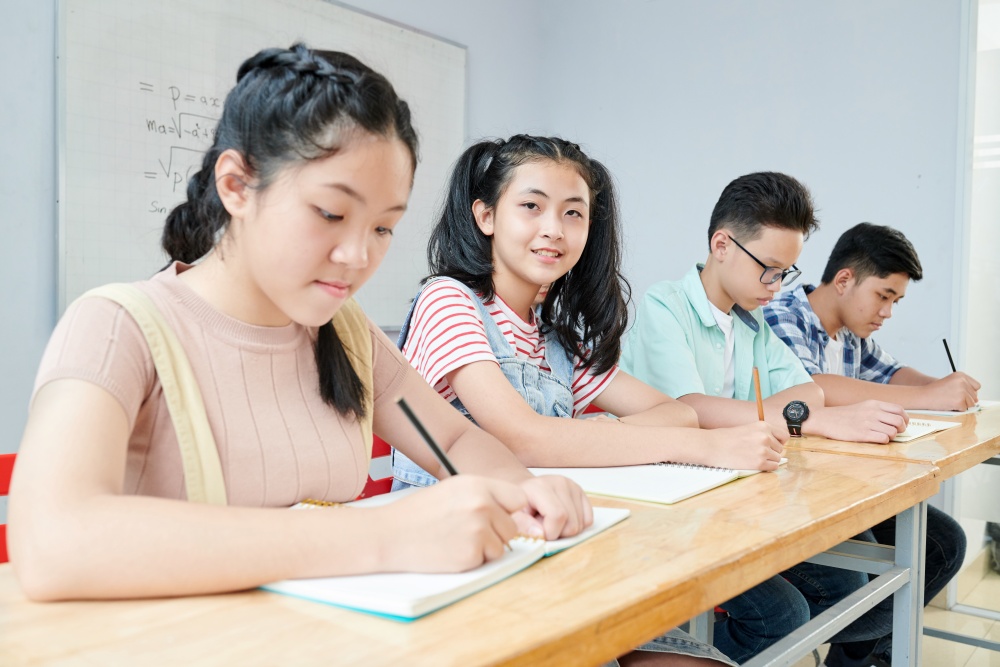 How to Choose the Right Physics Tuition Centre for Your Child