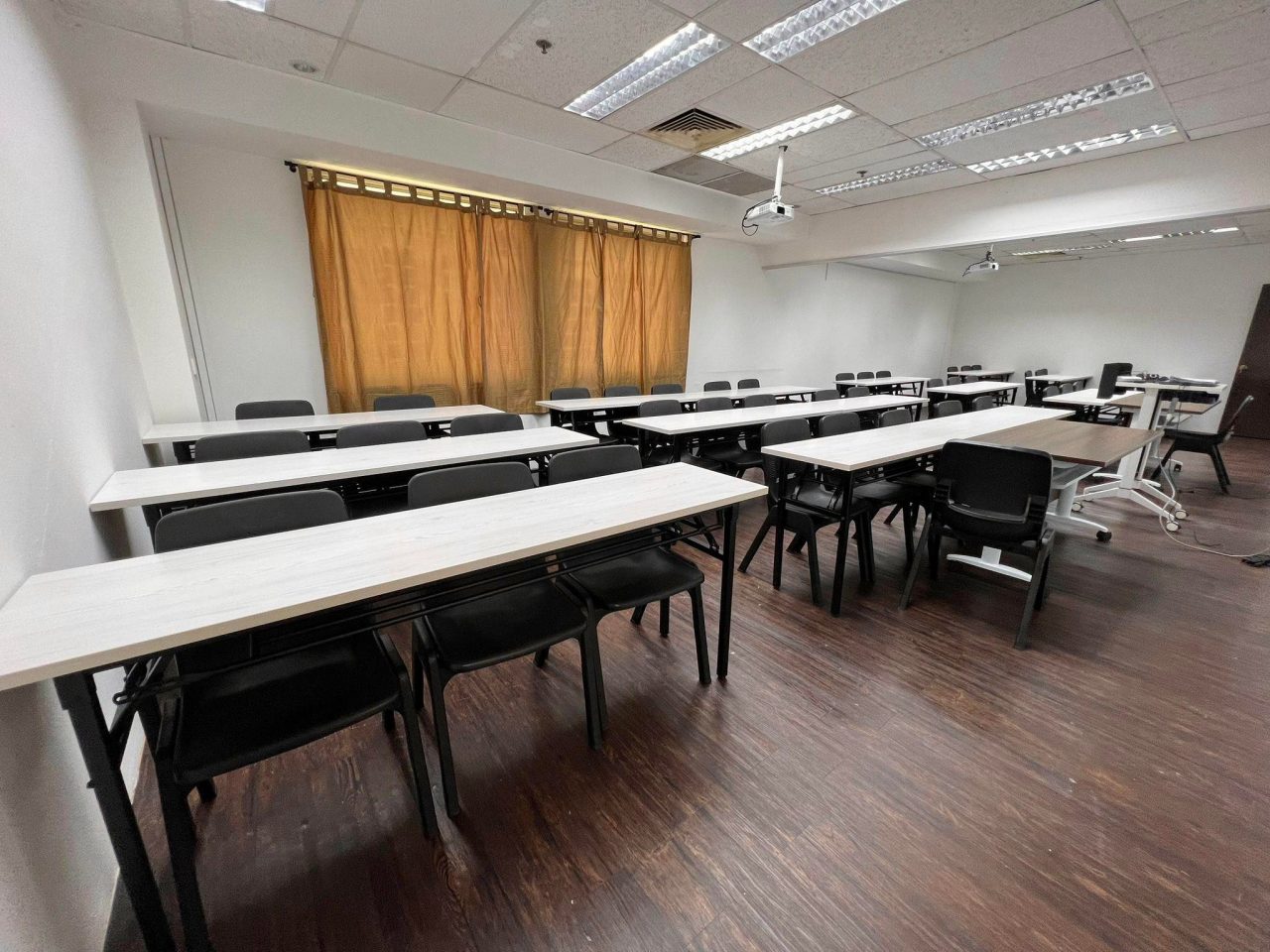 Classroom Rental Eunos Physics Academy